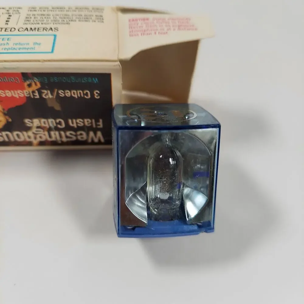 Vintage Flash Cubes Lot Westinghouse 5 Boxes 15 Camera Flashcubes 60 Flashes